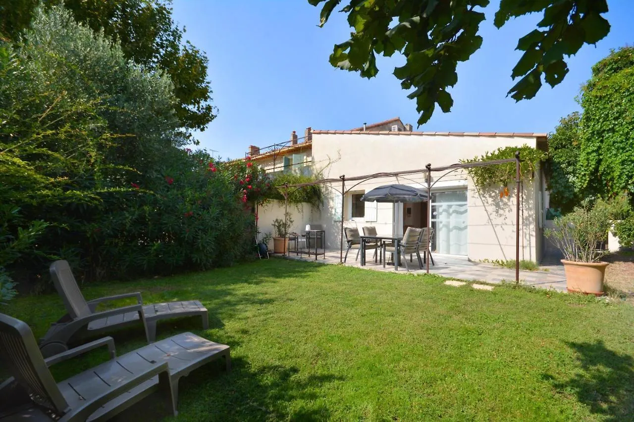 Holiday home Gite Des Jonquiers Aubagne
