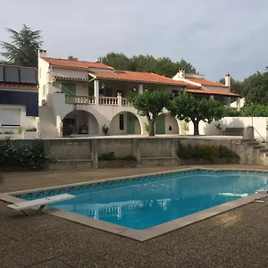 Sur Les Pas De Pagnol Bed & Breakfast